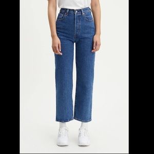 Levi’s Ribcage Straight Ankle Jean